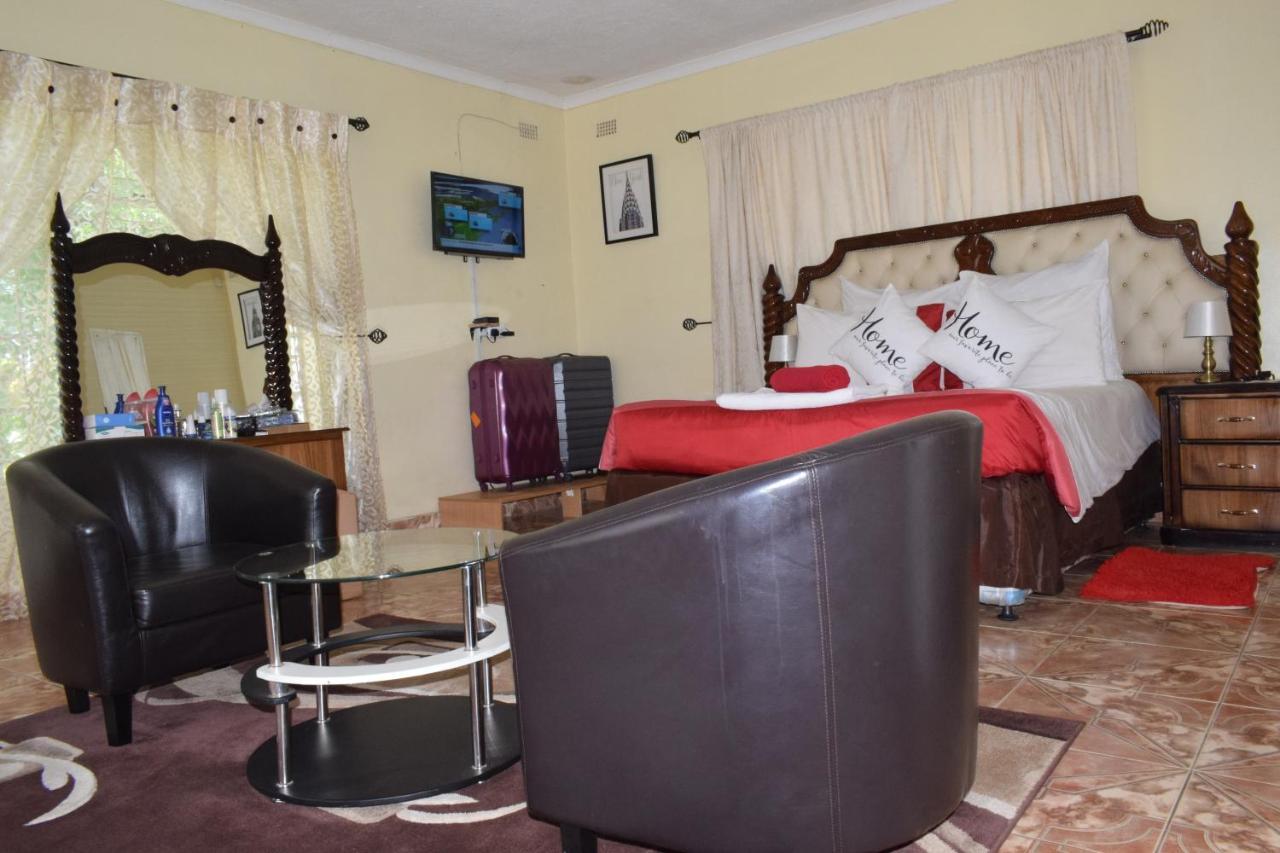 The Crown Inn Guest House Northwood ภายนอก รูปภาพ
