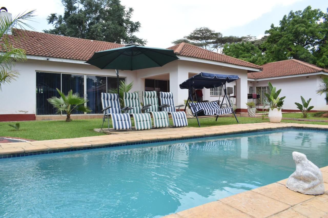 The Crown Inn Guest House Northwood ภายนอก รูปภาพ