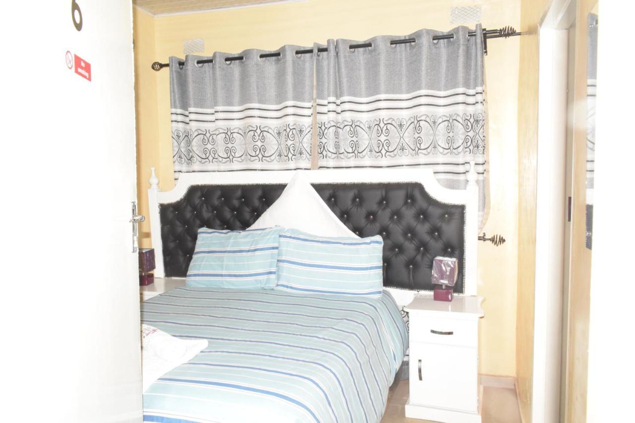 The Crown Inn Guest House Northwood ภายนอก รูปภาพ